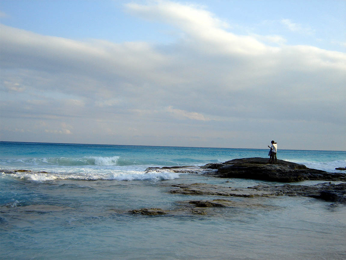 beach couple